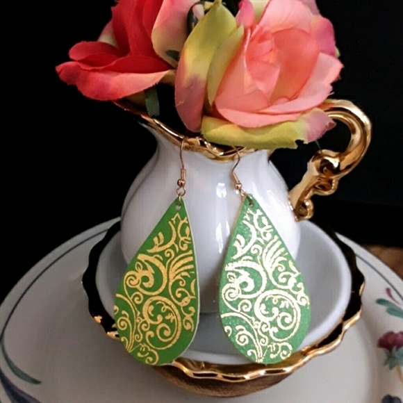 NEW Leather Droplet Earrings - Picture 2 of 4